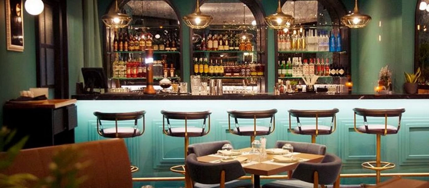 Καταστήματα για εμβολιασμένους και μη: Οι 5+1 διευκρινίσεις – Τι θα ισχύει αν ανεμβολίαστος αρνείται το τεστ